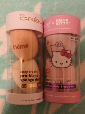 The Crème x Hello Kitty Makeup Sponge Duo - Pink & Peach